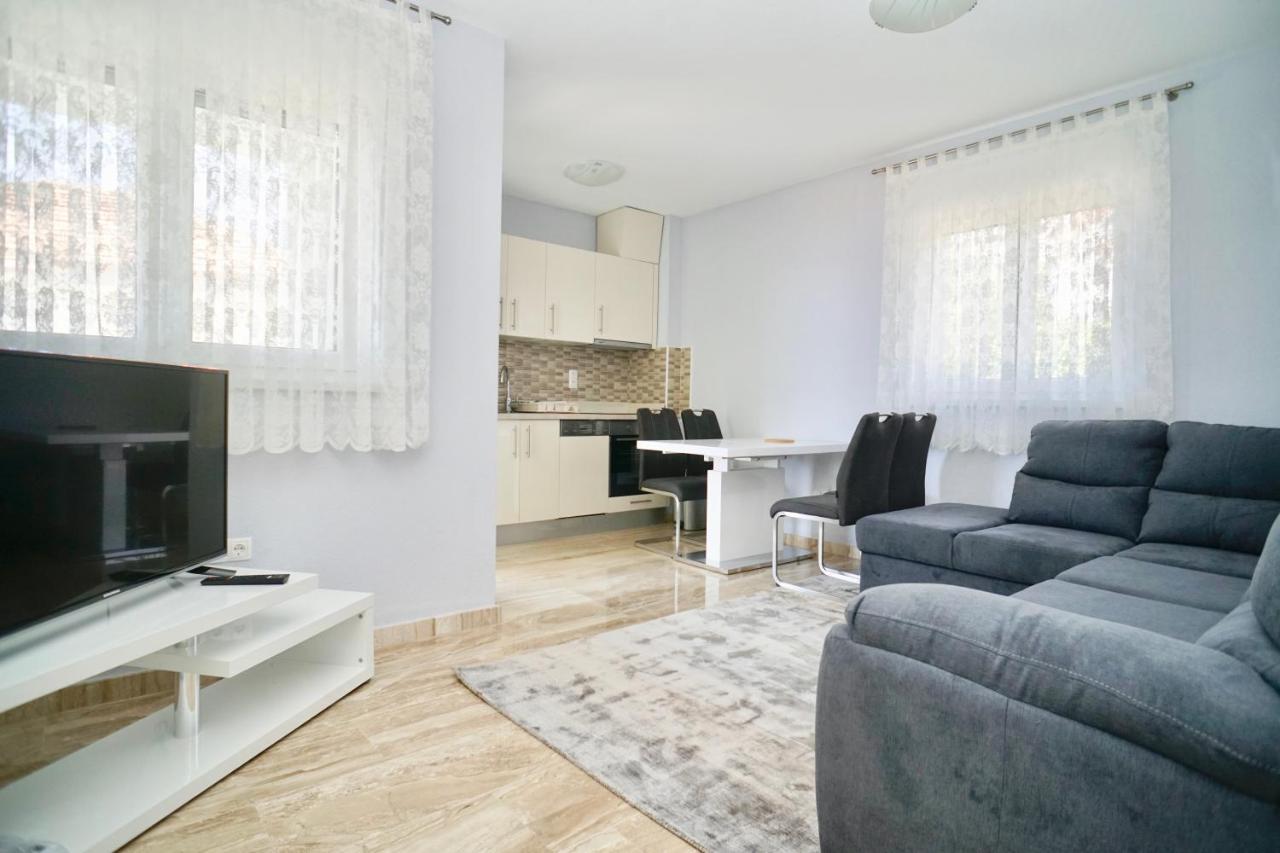 Trogir-Luxury Villa Sapphirus Seget Vranjica Exterior foto